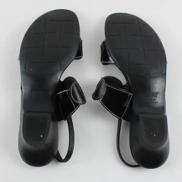 Munro American Women's Black Faux Leather Strappy Sandals Size 9.5