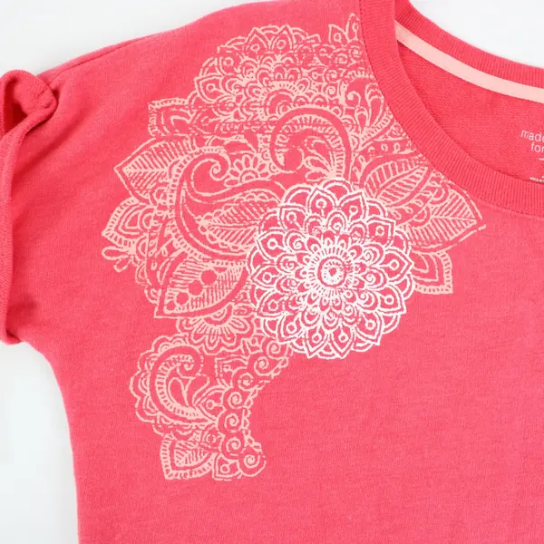 Made For Life Women's XL Coral Floral Graphic T-Shirt Kangaroo Pocket