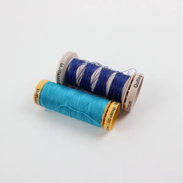 Lot of 6 Coats & Clark Gütermann Sewing Thread Spools Blue Turquoise