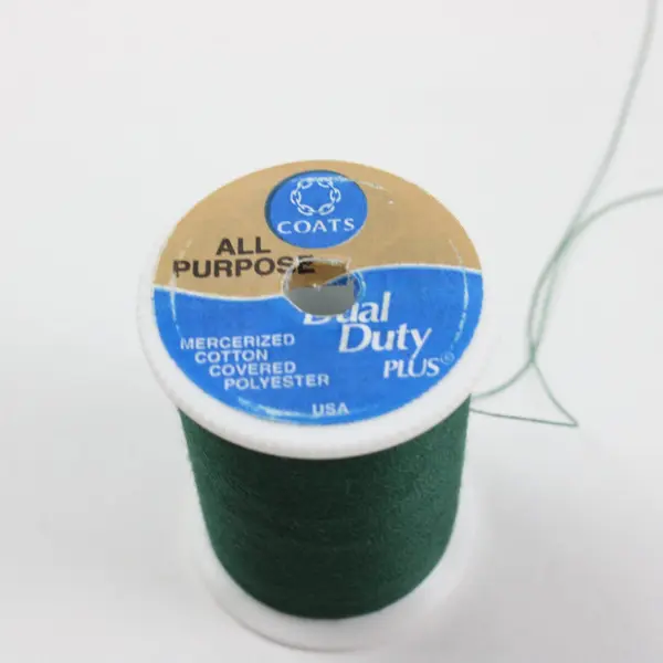 Lot of 6 Mixed Brand Green Sewing Thread Spools Gütermann Coats Richardson's