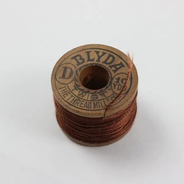 Lot of 5 Red Sewing Thread Spools Coats Blythe Quilting Crafting