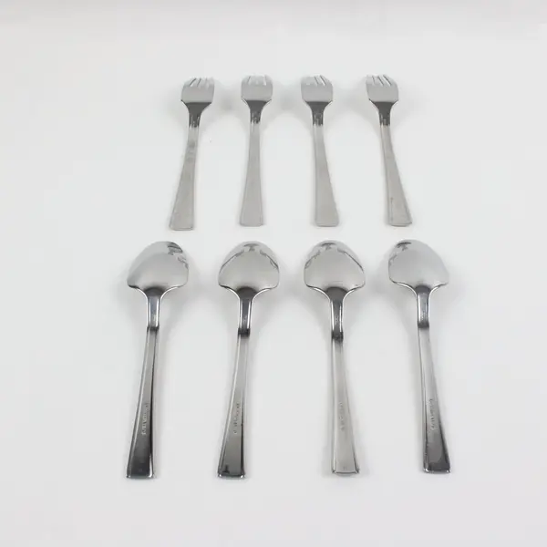 Lot of 8 Oneida Flatware Spoons & Forks Used 6-7 Inch