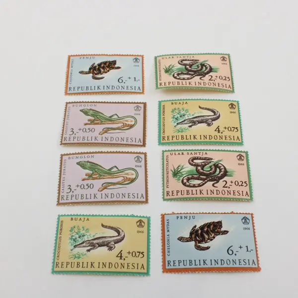 Lot Of 8 Indonesia 1966 Reptile Stamps 2 Sets Of 4 SC #B203-06 Mint Hinged