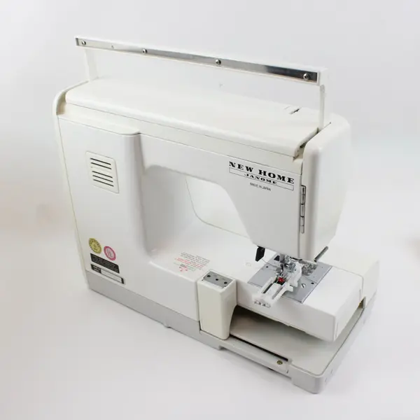 Janome Memory Craft 8000 Sewing Machine w/ Manual