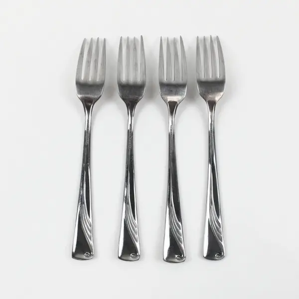 Lot of 4 GILCO INS53 Stainless Steel Dinner Forks 7.5in