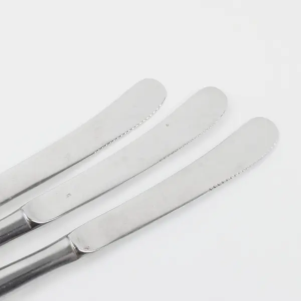Lot Of 3 Unbranded Unknown Pattern Stainless Pistol Handle Dinner Knives 9.5"