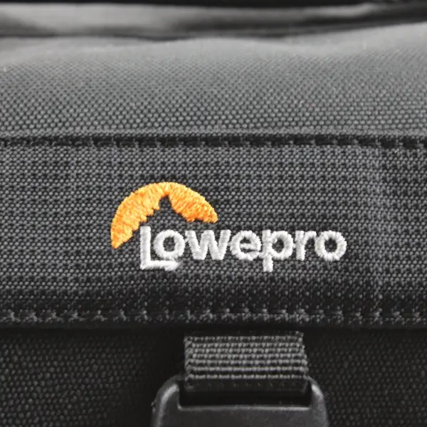 Lowepro Adventura SH 110R II Camera Lens Carrying Bag Black