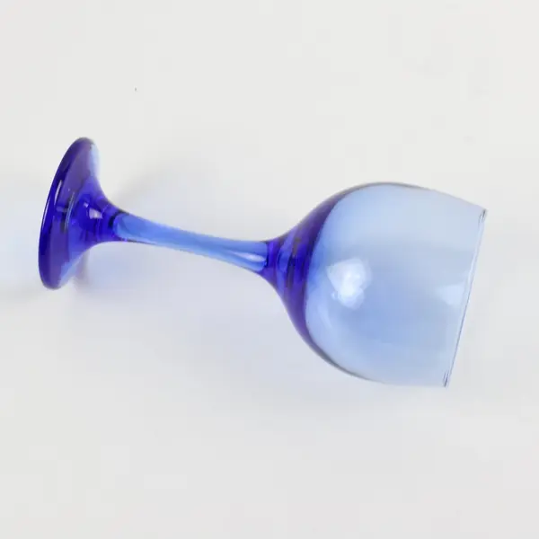 Set of 4 Cobalt Blue Stemmed Wine Glasses 7in Barware
