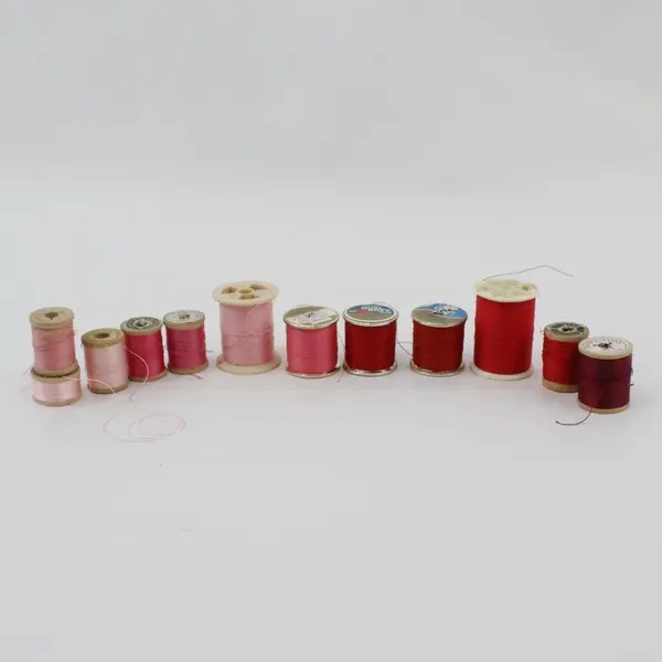 Lot of 12 Pink & Red Sewing Thread Spools Assorted Sizes