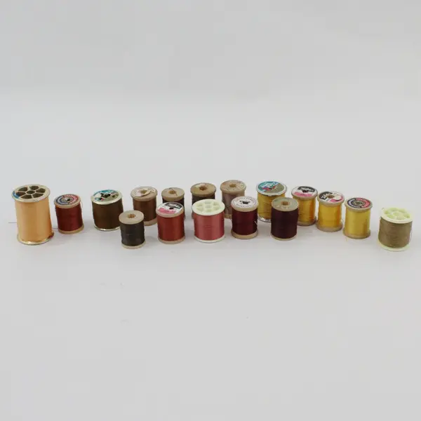 Lot of 17 Sewing Thread Spools Coats & Clark Talon Mixed Colors