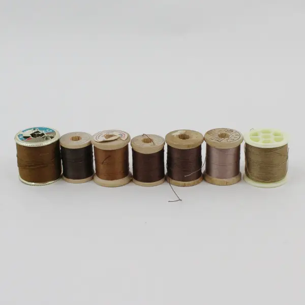 Lot of 17 Sewing Thread Spools Coats & Clark Talon Mixed Colors