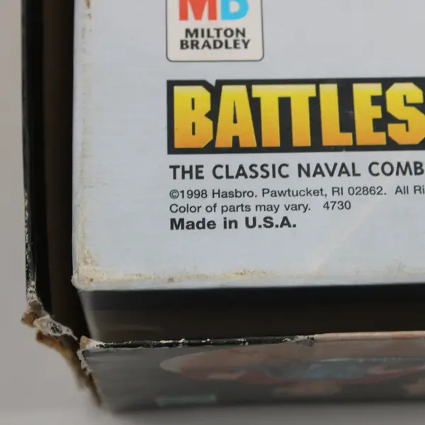 Vtg. 1998 Milton Bradley Battleship Classic Naval Combat Strategy Game, Complete