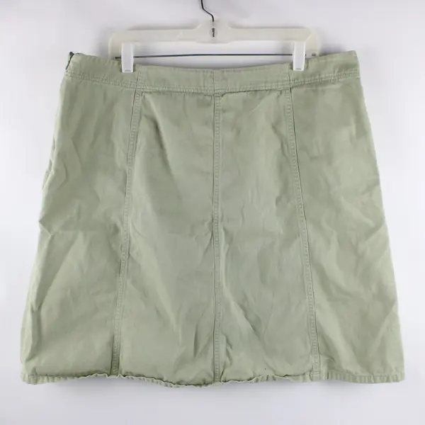 Eddie Bauer Women's Sage Green Mini Skirt Size 18 FLAWED