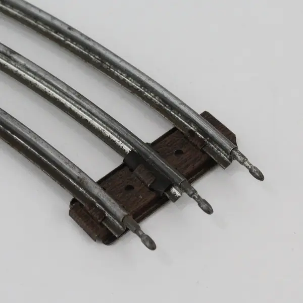 Vintage 10 Piece Lionel O-27  Gauge 3-Rail Train Track  Curved 