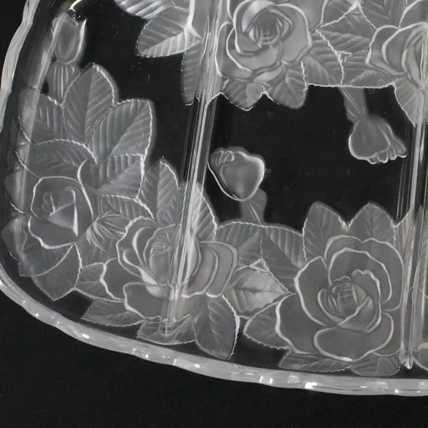 Studio Nova Winter Rose Glass Divided Relish Tray