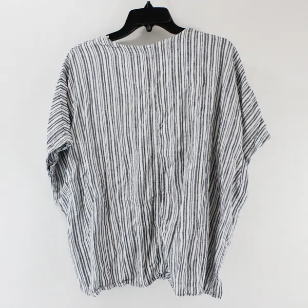 Time and True Women's 3X 22 Gray White Striped Button Front Top
