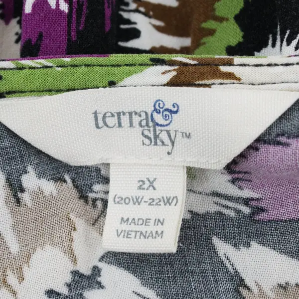 Terra & Sky Women's 2X Multicolor Print Roll Tab 3/4 Sleeve Top