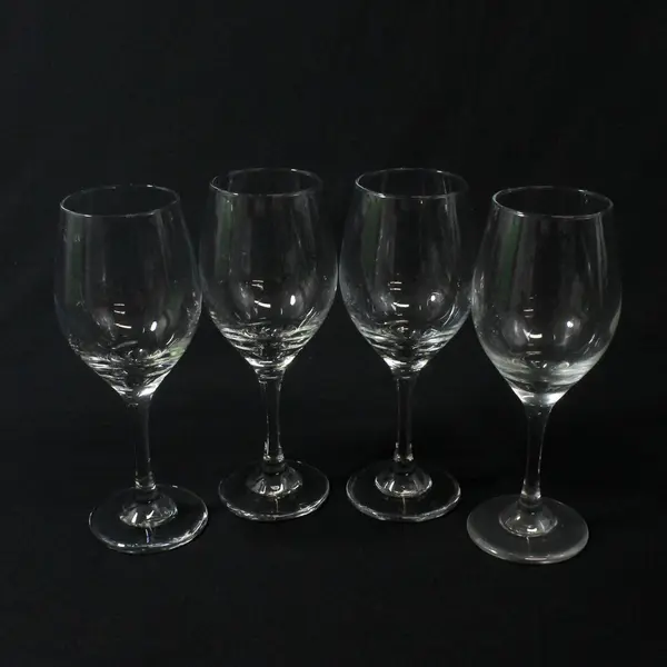 Lot of 4 Unbranded Matching Clear Glass Stemmed White Wine Glasses 8" Tall