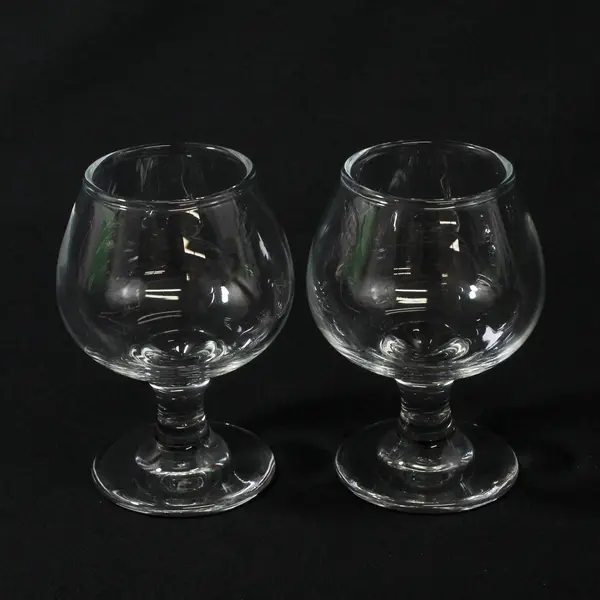 Lot Of 2 Unbranded Clear Glass  Brandy/Cognac/Whiskey Snifter Glasses 4.5" Tall