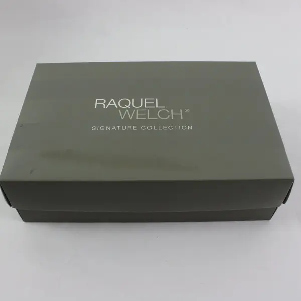 Raquel Welch HairUWear Signature Collection Short Gray Wig Pre-Owned