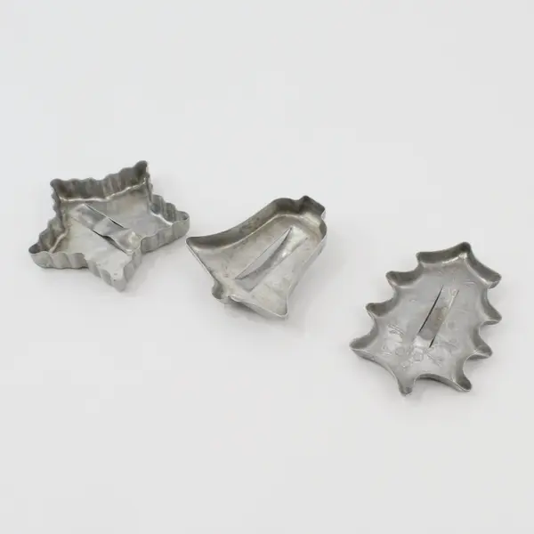 Lot of 7 Metal Christmas Cookie Cutters Mixed Styles/Ages Star Tree Bell Holly