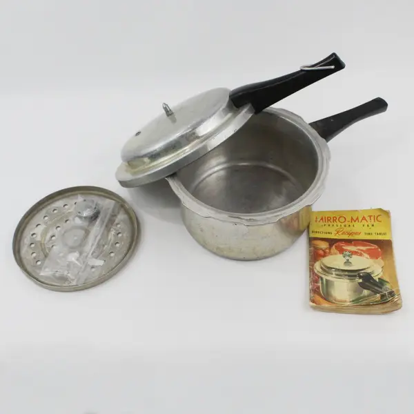Vtg Mirro-Matic 394 M Aluminum 4 Quart Pressure Cooker With Jiggler