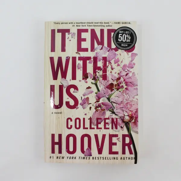 Lot of 2 Colleen Hoover Novels It Ends With Us 2016 It Starts With Us 2022 PB1. 