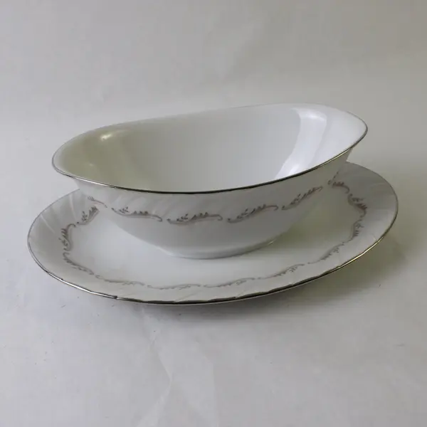 Style House Fine China Largo Pattern Gravy Boat w/ Attached Underplate