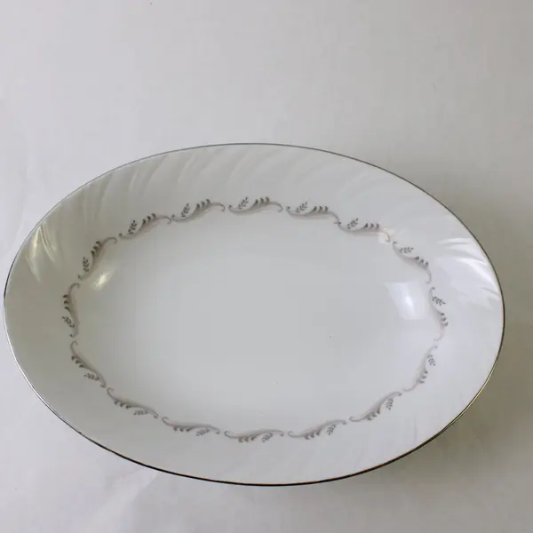 Vintage Style House Largo Fine China Oval Serving Bowl