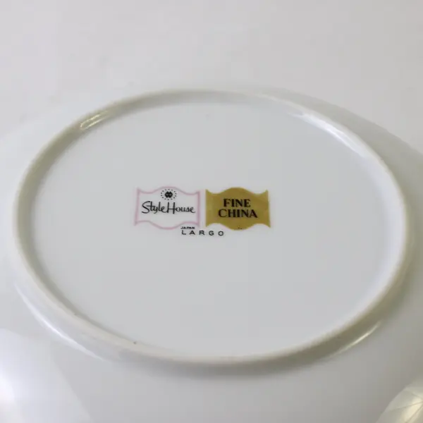 Vintage Style House Fine China Bowl Largo Pattern 9in