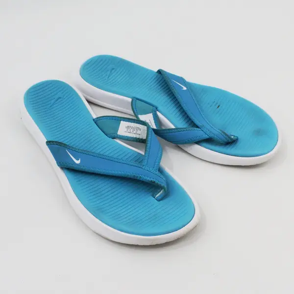 Nike Women's Ultra Celso Thong Turquoise White Size 10 Flip Flop Sandal