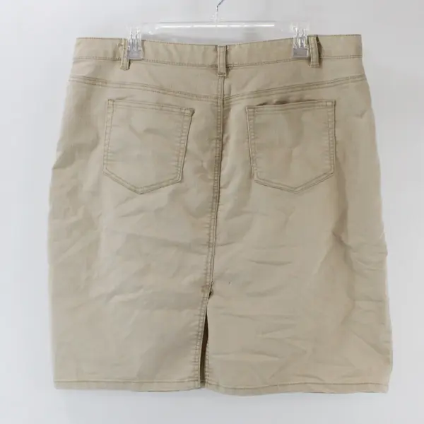 Jaclyn Smith Beige Skirt 16 Knee Length Back Center Slit Open Seam Fraying