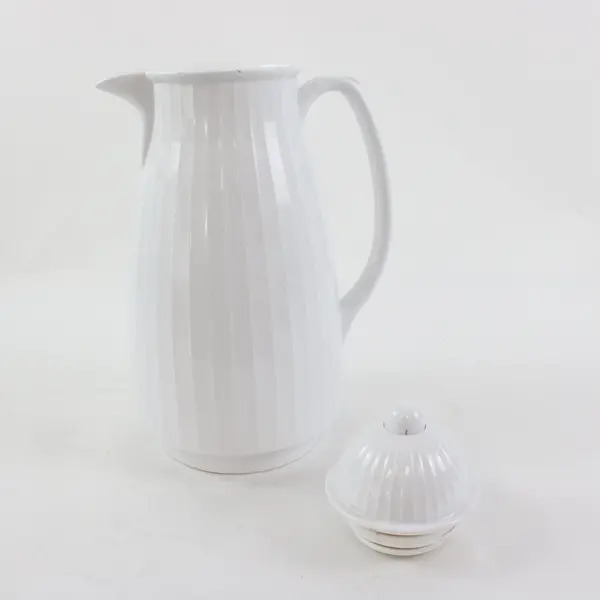 Corning Thermal Vacuum Carafe 32 Oz White