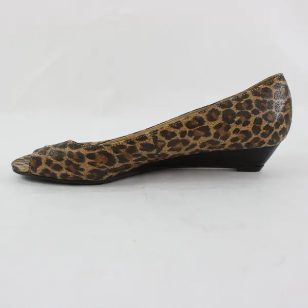 White Stag Leopard Print Peep-Toe Low Heel Dress Shoes Women's 8