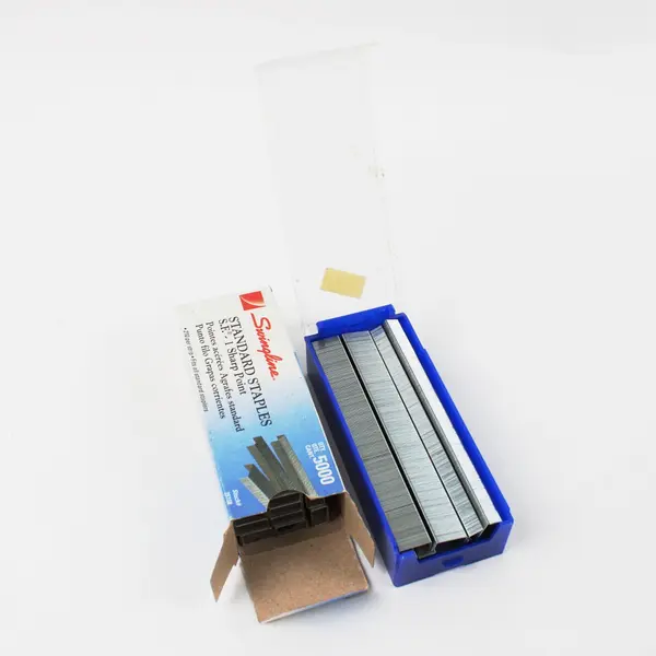 Swingline Standard Staples S.F.-1 5000 Count Blue Dispenser Open Box