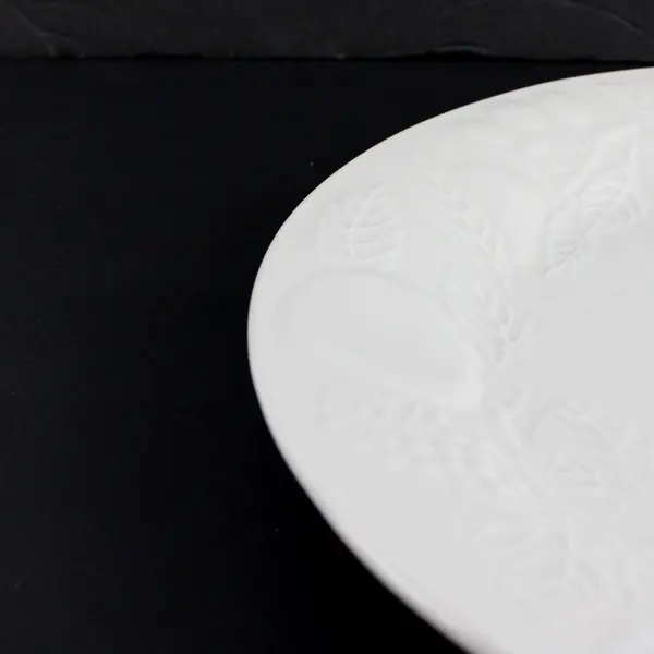 Gibson White Ceramic Embossed Fruit Chop Plate Serving Platter