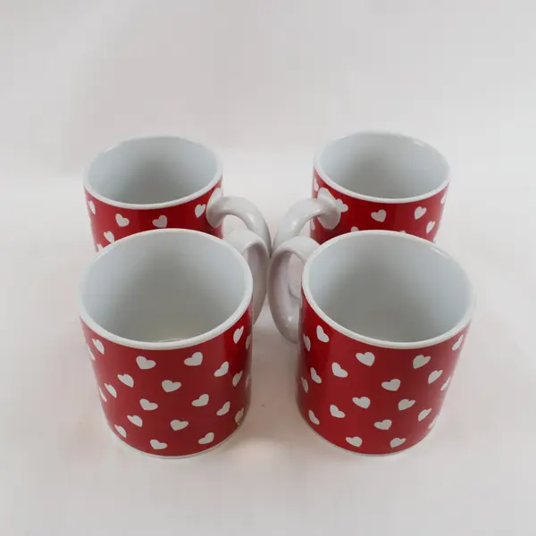 Set of 4 Red Ceramic Coffee Mugs White Heart Design Tea Cocoa Burton & Burton