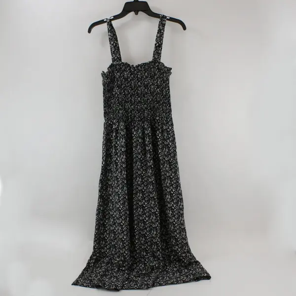 Zesica Women's Black Floral Maxi Sundress Smocked Top Size Medium