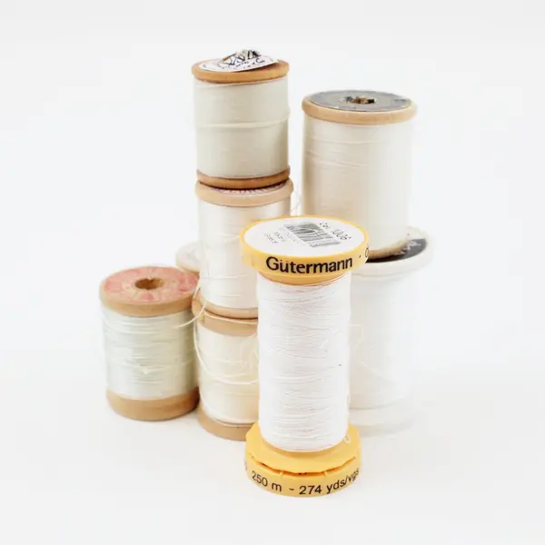 Lot of 8 Assorted White Thread Spools Gutermann Sulky Coats & Clark J&P Coats