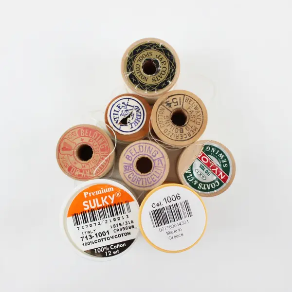 Lot of 8 Assorted White Thread Spools Gutermann Sulky Coats & Clark J&P Coats