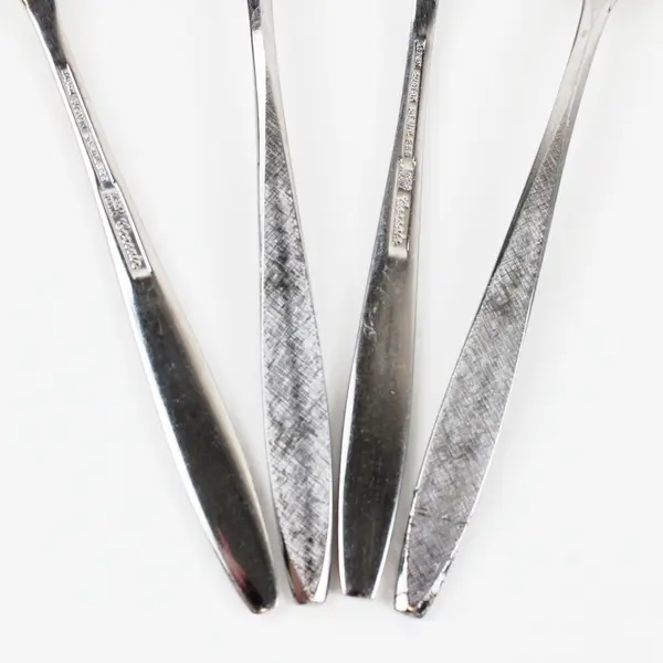 Lot Of 4 Ekco Silver Corsair Pattern SS Salad Forks 7.25" Rare HTF Pattern