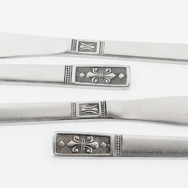 Lot of 4 Interpur Flatware Cortina Pattern SS Dinner Knives 9" Black Accents 
