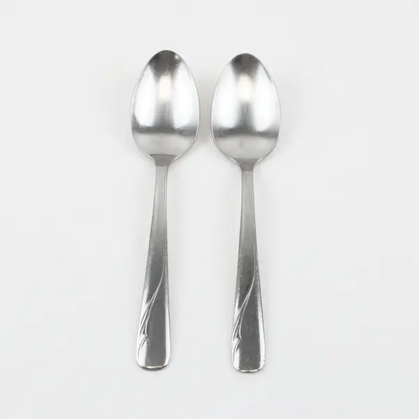 Lot Of 2 Oneida Silver Oceanic Pattern Stainless Teaspoons 6" Good