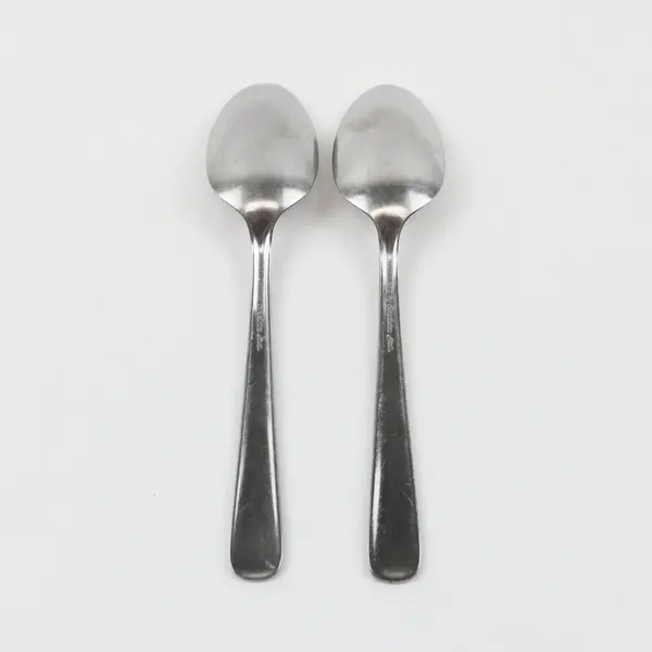 Lot Of 2 Oneida Silver Oceanic Pattern Stainless Teaspoons 6" Good