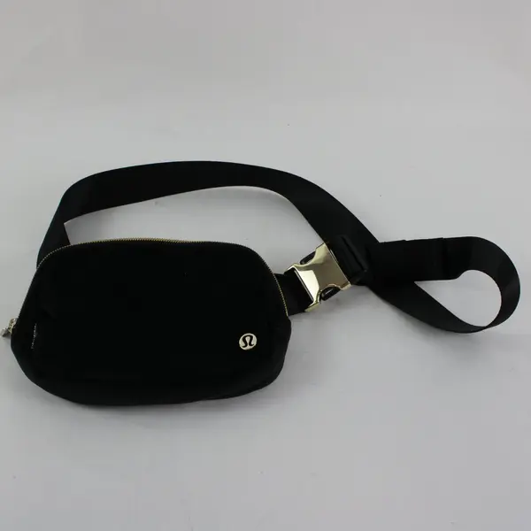 Lululemon Everywhere Belt Bag 1L Black Crossbody Waist Pack 142500085