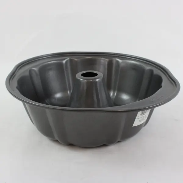 Wilton 2105-6803 Nonstick Fluted Bundt Cake Pan