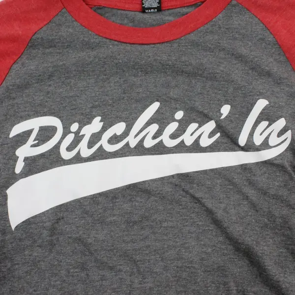 District Pitchin' In LUM'S Men's Large Red Gray Raglan Baseball Shirt