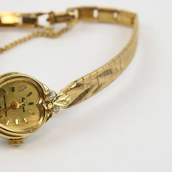 Eastman Vintage Gold-Tone Heart-Shaped Women's Wristwatch