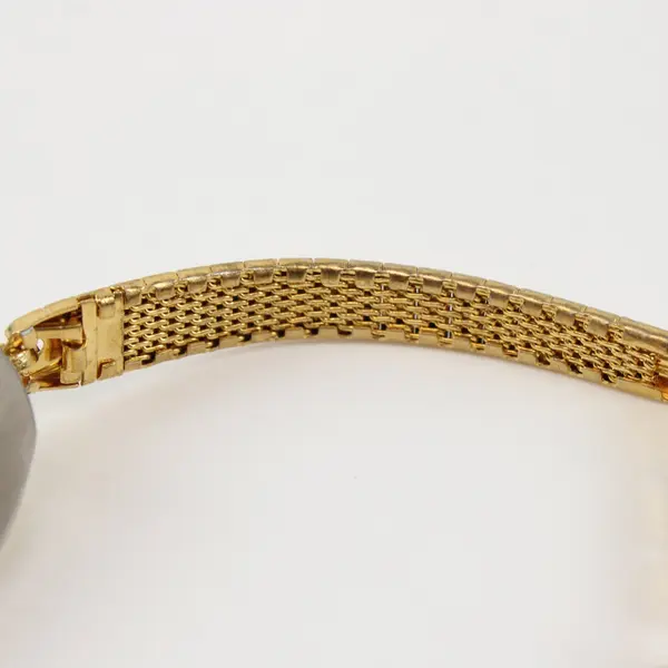 Eastman Vintage Gold-Tone Heart-Shaped Women's Wristwatch