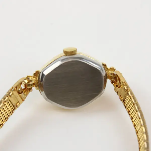 Eastman Vintage Gold-Tone Heart-Shaped Women's Wristwatch